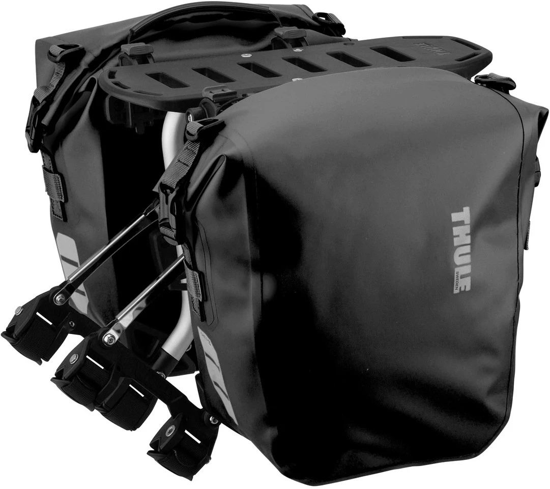 Thule Tour Rack Gepäckträger + Shield Pannier S Fahrradtaschen 1 Thule Tour Rack Gepäckträger + Shield Pannier S Fahrradtaschen